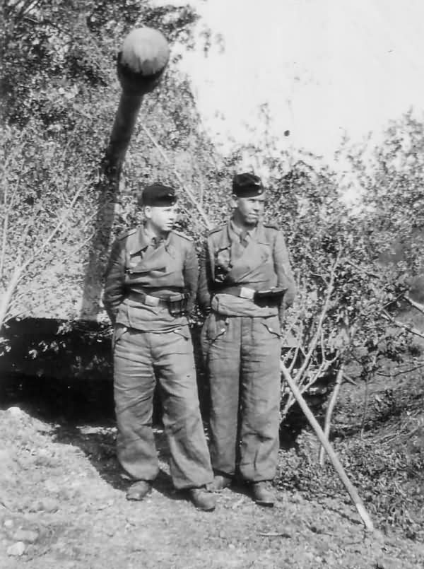 Panther and crew 1944 Hungary