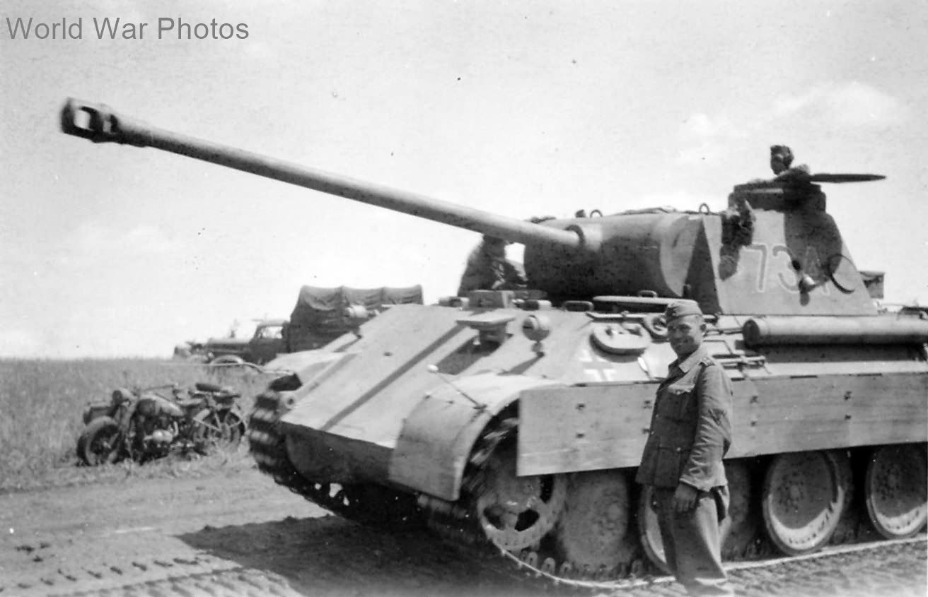 Panther Ausf D 734 of the Panzer Grenadier Division Großdeutschland 1943