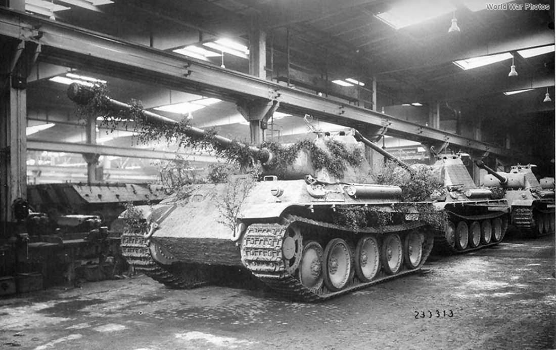 Panthers Ausf G MAN 1944