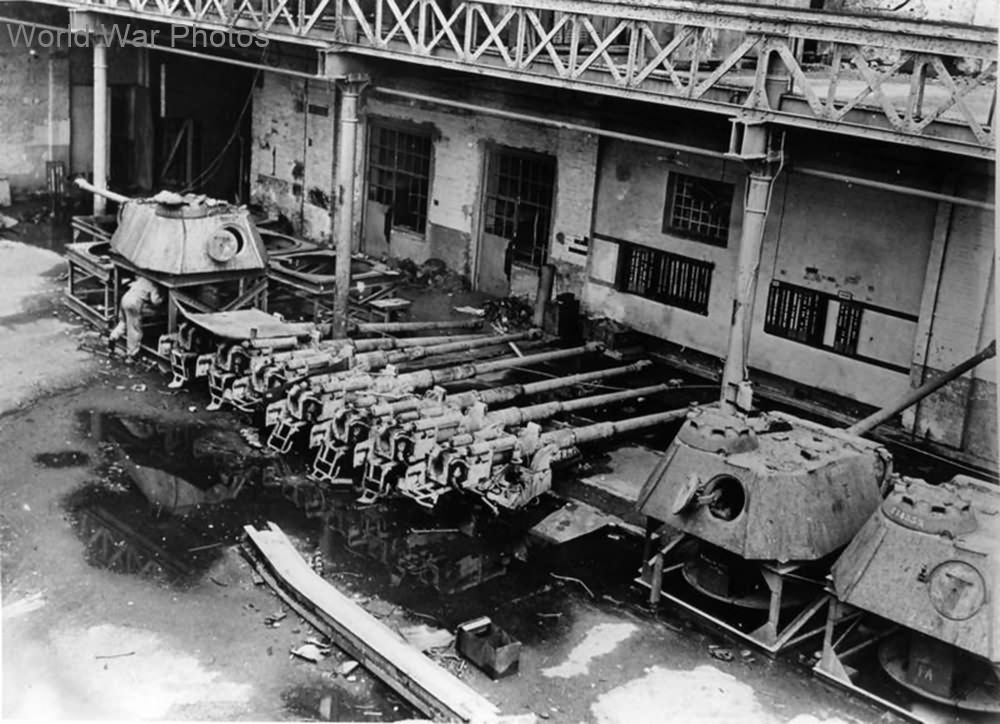 Panther turrets at Maschinenfabrik Niedersachsen Hannover MNH