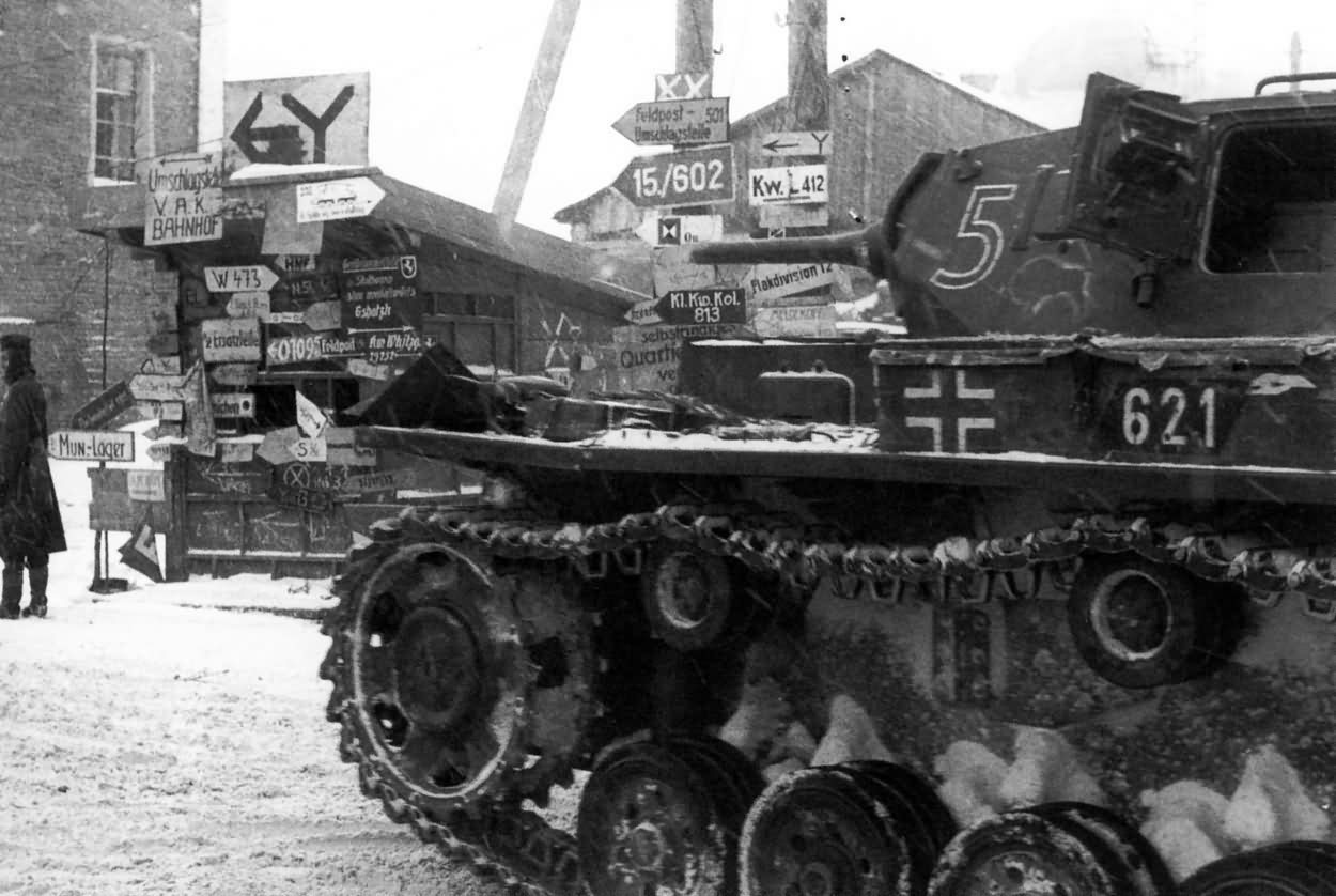 Panzer III tactical number 621of the Panzer-Regiment 7, 10. Panzer-Division – winter Soviet Union