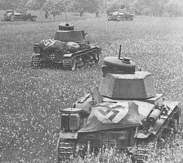 Panzer 35t tanks 7