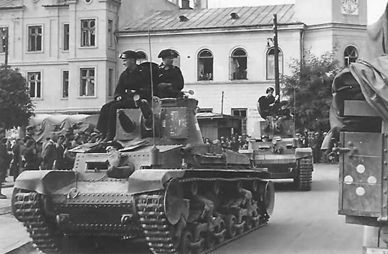 Pz.Kpfw. 35(t) tanks of the 1. leichte Division – Poland 1939