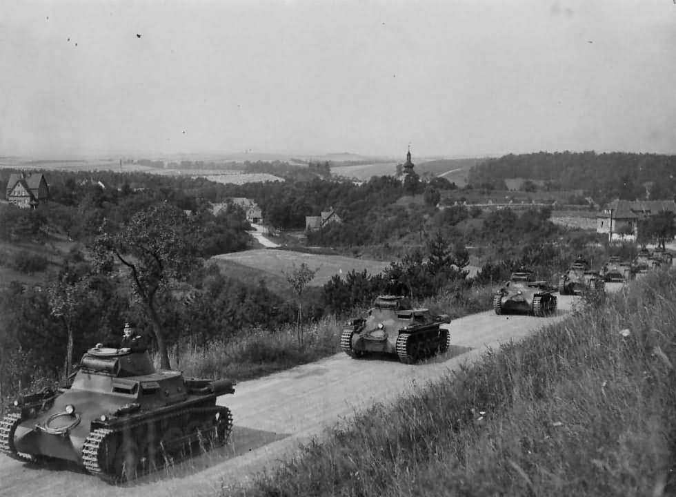 Panzer I tank SdKfz 101 | World War Photos