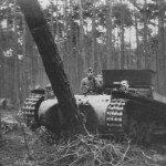 Panzer I ohne Aufbau with box on top