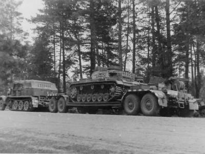 4 Panzer Division Sd Ah 116 trailer and Panzer III Eastern Front