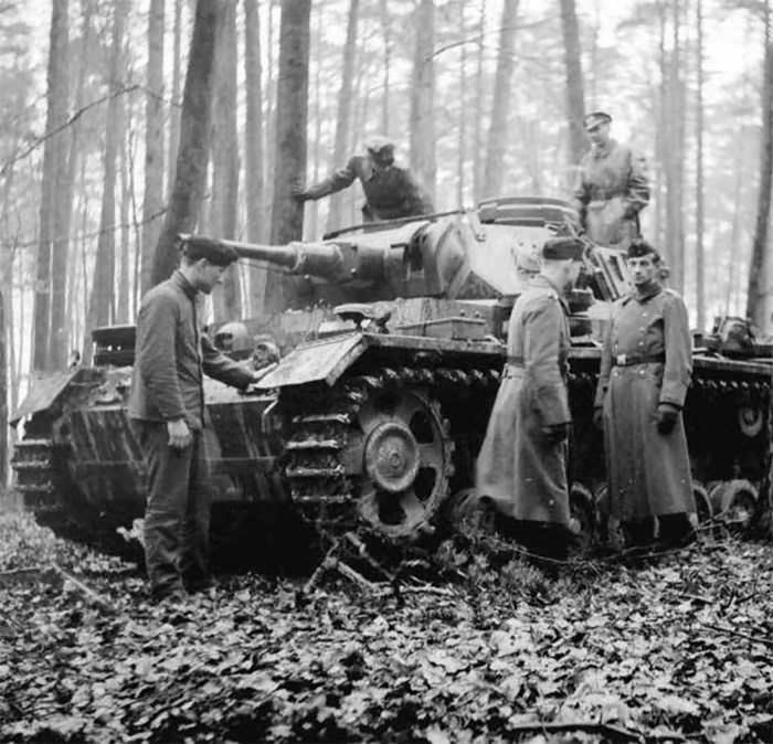Panzer III 232 Ausf J early