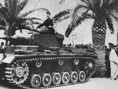 Panzer III in Tripolis DAK Afrika Korps – censored photo