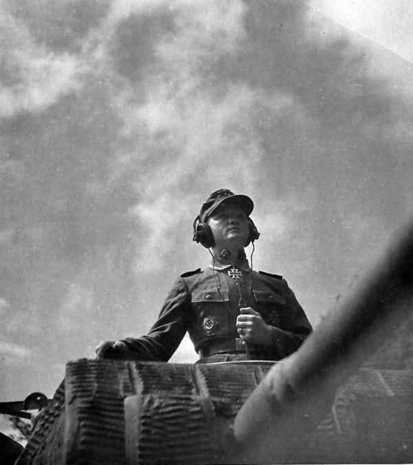 Panzerbeobachtungswagen III with zimmerit