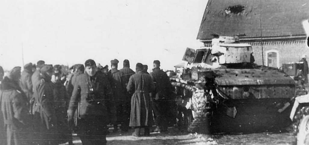White washed Panzer III of Panzer-Regiment 2 – Eastern Front 2