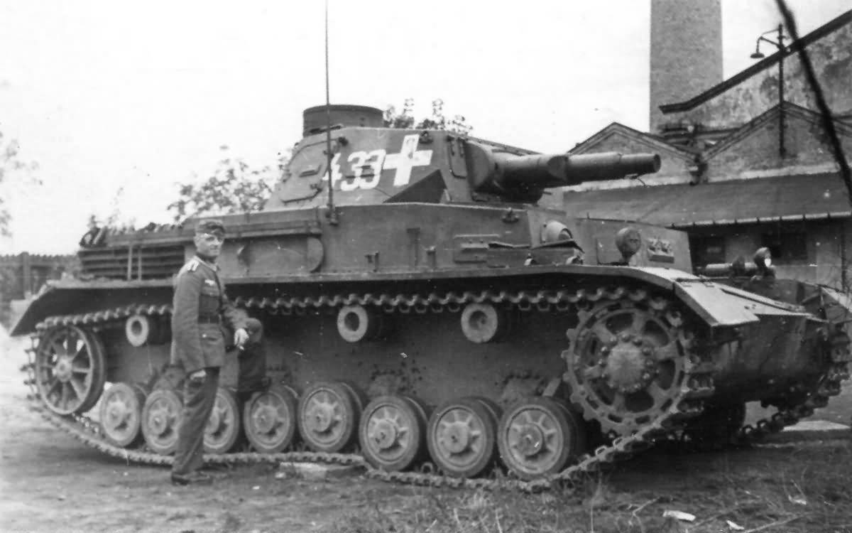 [Obrazek: Panzer_IV_Ausf_A_433_Invasion_of_Poland_1939.jpg]
