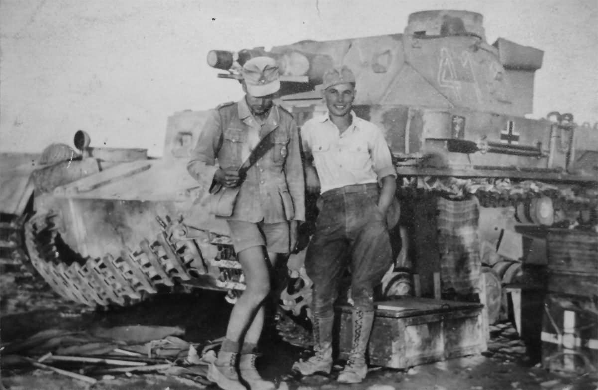 Pz.Kpfw. IV Ausf F1 number 413 of Afrika Korps