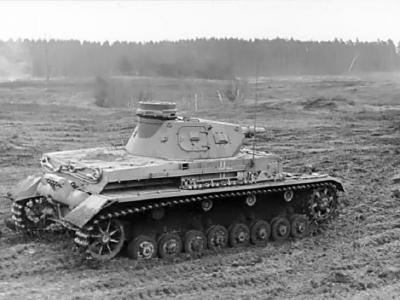 Panzer IV ausf D during field exercises 1940