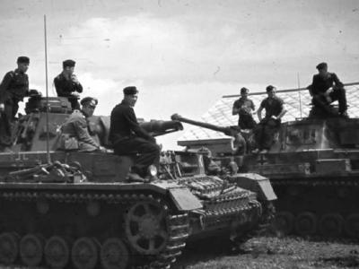 Russia Panzersoldaten and Panzer IV ausf F1