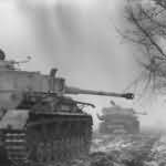 Panzer IV Ausf H tanks, Russia Winter 1944