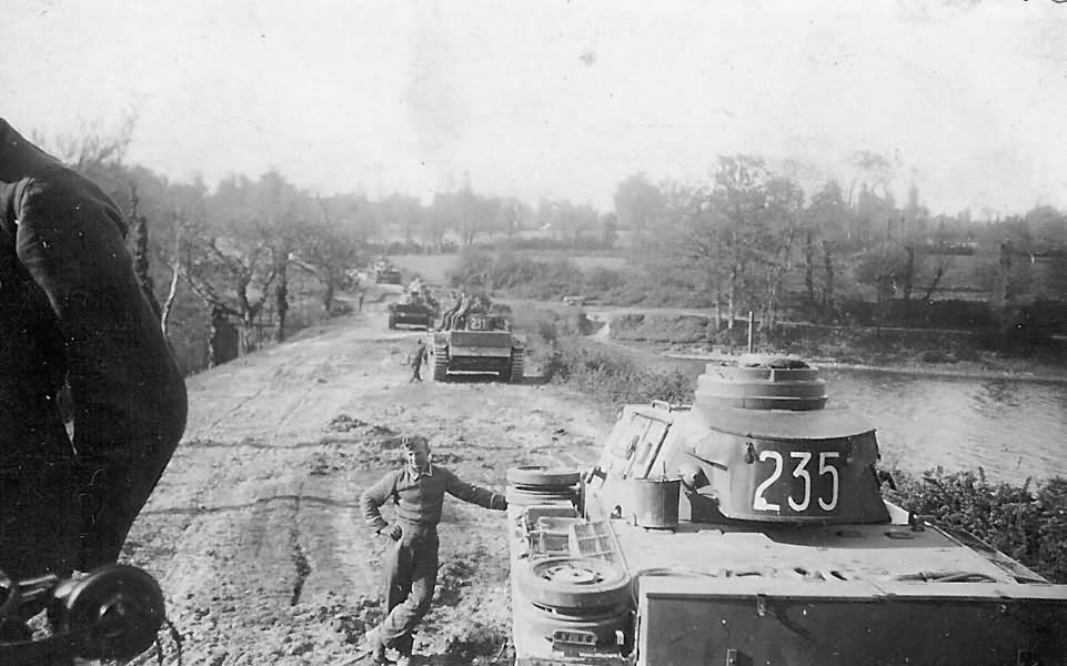 German medium tanks Panzer III code 235 231