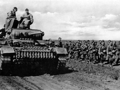 Panzer III Ausf J during operations on the Eastern Front in the summer of 1942