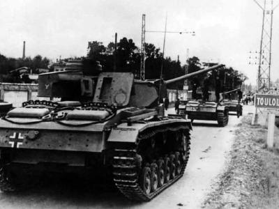 Panzer III Ausf L of the 7th Panzer Division Toulouse France 1942
