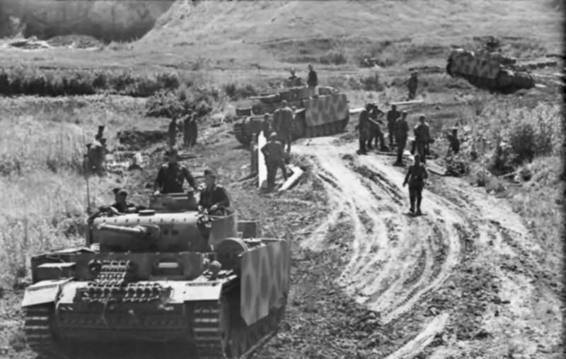 A column of Panzer III ausf M 1943
