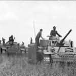 A column of Panzer III ausf M – Kursk 1943