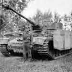 Panzer IV with ostketten and schürzen