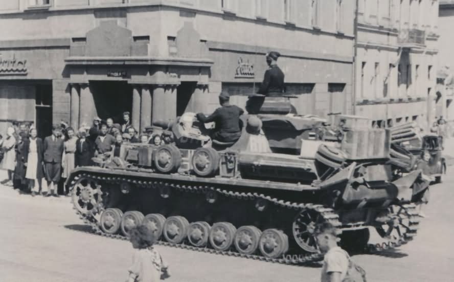 Panzer IV 811 during Westfeldzug – campaing in Belgium and France in May 1940