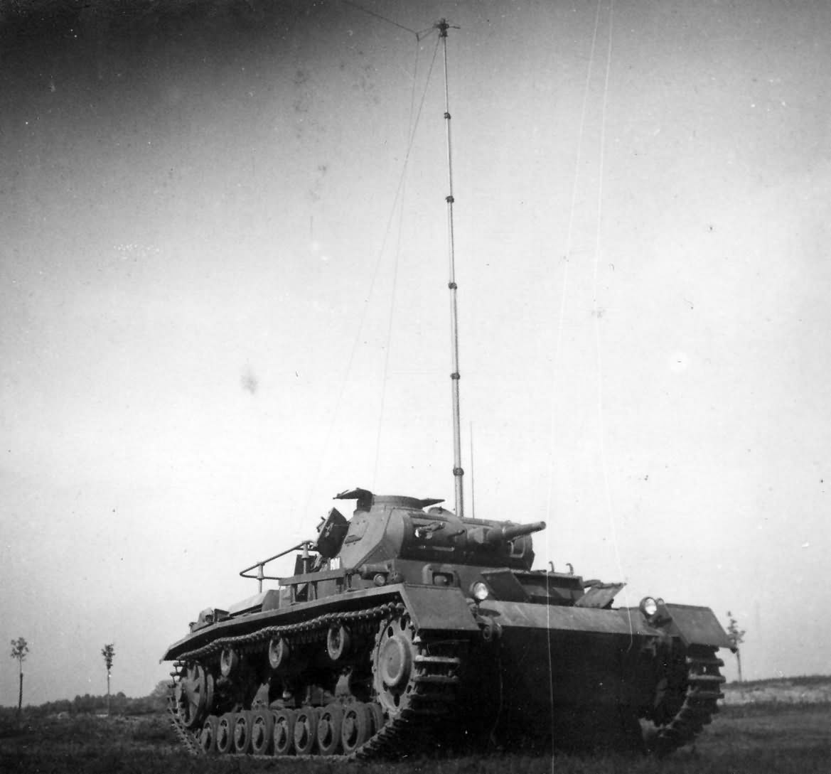 Befehlspanzer III Ausf D with Kurbelmast