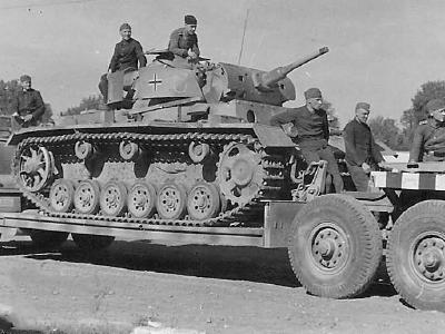 Panzerbefehlswagen III of the 10. SS Panzer-Division Frundsberg on trailer