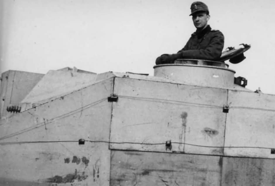 StuG 40 Ausf G Sd.Kfz . 142 1 of StuG Lehr Brigade 920