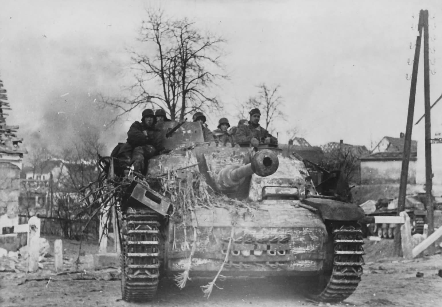 StuG 40 Hungary 1945 | World War Photos