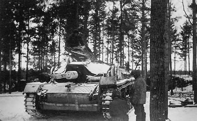 Late StuG III winter 2