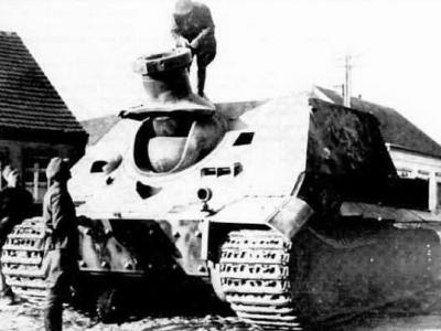 Sturmtiger of the Sturm-Mörser-Batterie 1000 – captured prototype Fgst. Nr. 250043, Nyékládháza Hungary Eastern Front