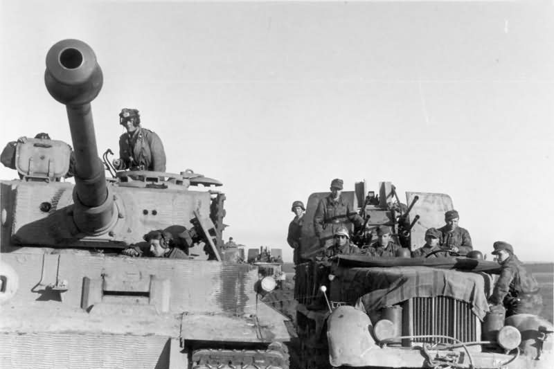 Panzer VI Tiger of Schwere Panzer-Abteilung 505, tank number 300 and Vierlingsflak
