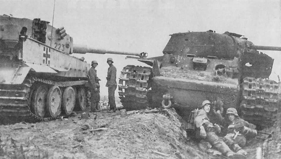 Tiger I number 223 of Schwere Panzer-Abteilung 502 and KV-1S tank 1943