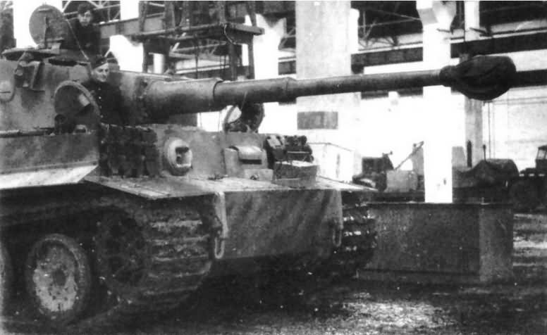 Tiger I heavy tank 13