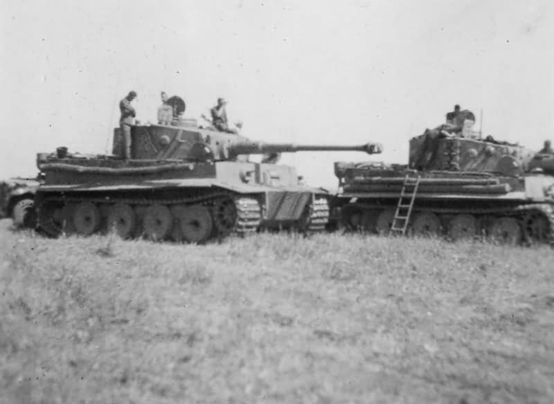 Tigers I of the Panzer-Regiment Grossdeutschland