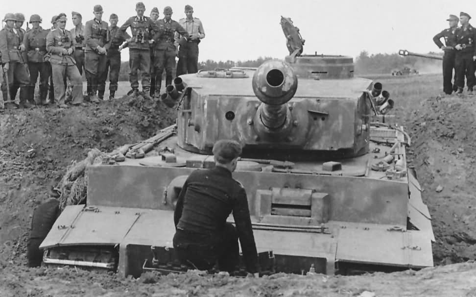 Panzerkampfwagen VI Tiger Ausf. H1 of Schwere Panzer-Abteilung 503, tank number 311 front view