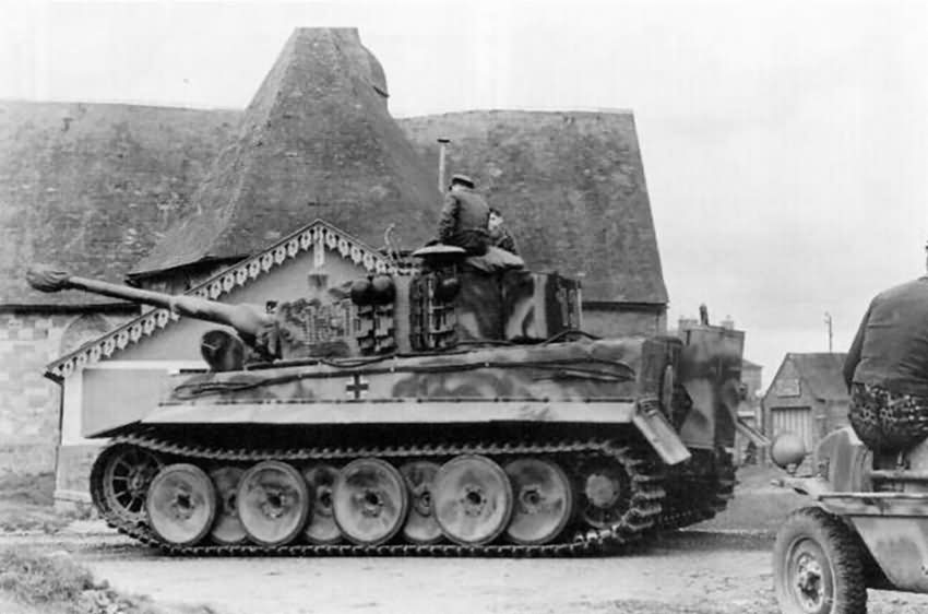Panzer VI Tiger Ausf E of schwere SS-Panzer-Abteilung 101, tank number 131 – Normandy 1944