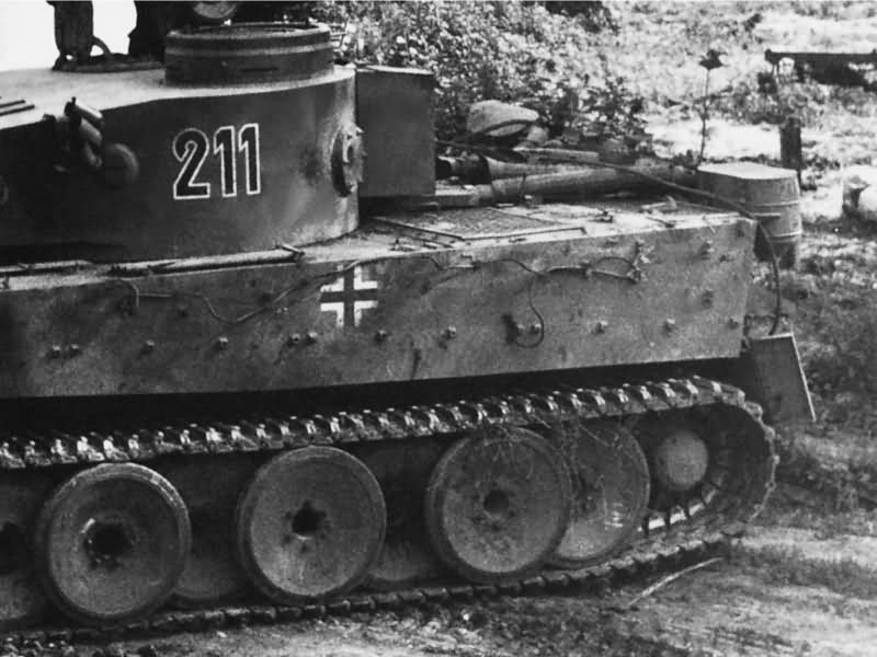 Tiger tank number 211 Schwere Panzer-Abteilung 503 2