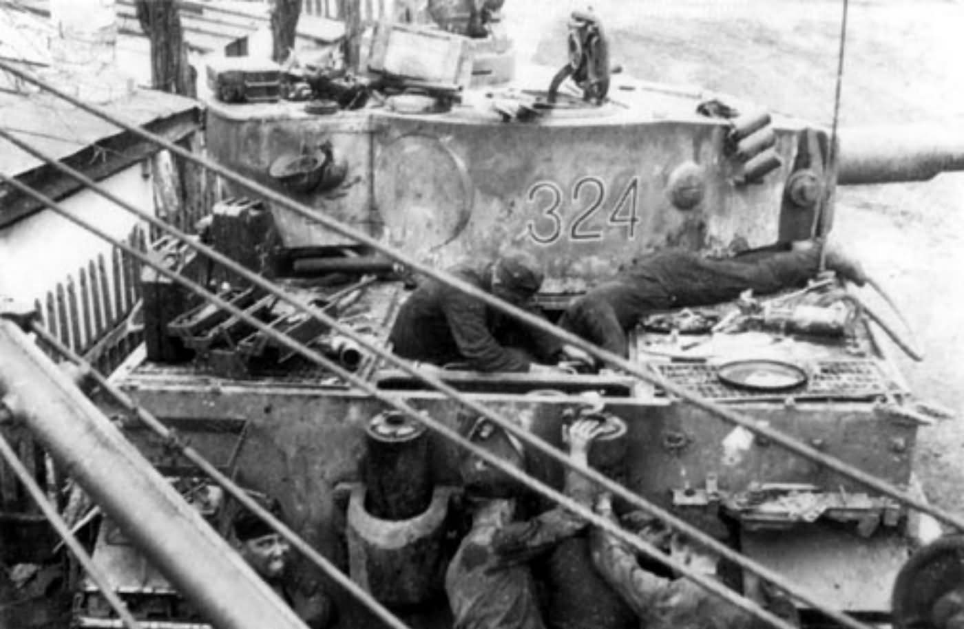 Panzer VI Tiger of Schwere Panzer-Abteilung 503, tank number 324