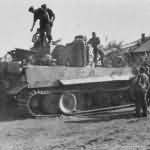 Tiger I tank 42