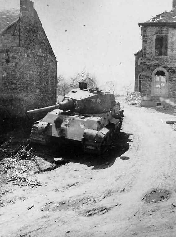 Tiger 2 tank (Fgst.Nr. 280273) of the Schwere SS Panzer-Abteilung 501. Tank number 213. La Gleize