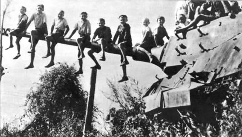 King Tiger tank of the schwere-Panzer-Abteilung Feldherrnhalle. Lanžhot Czechoslovakia