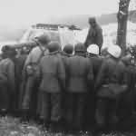 captured German Tiger 2 tank and US soldiers