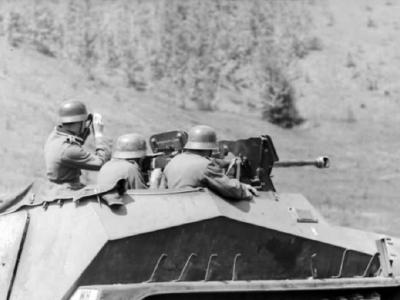 Grossdeutschland Russland Schutzenpanzer SdKfz 250 2