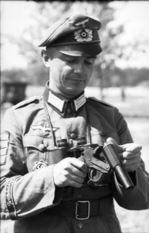 Grossdeutschland 0123 13 Russland Soldat der Div