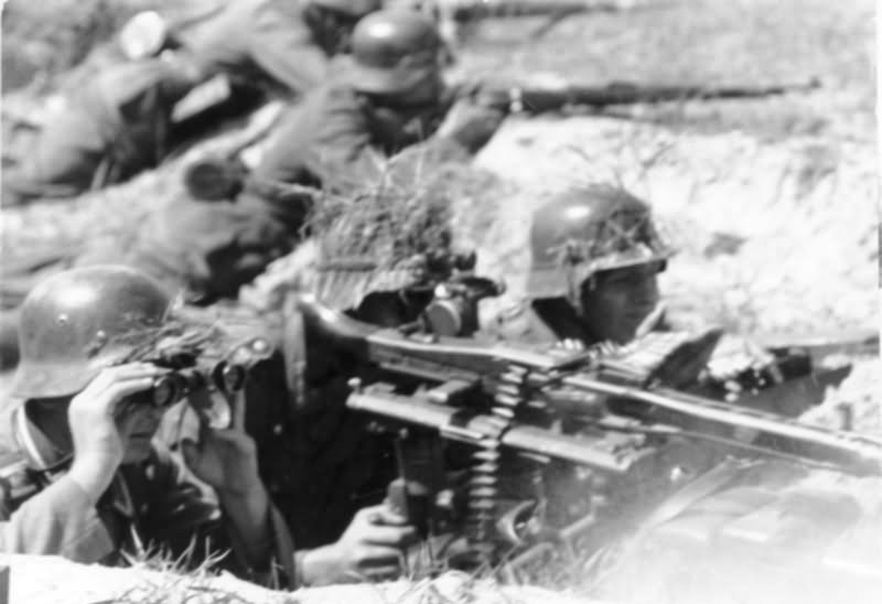 Grossdeutschland 0123 26 Russland Soldaten der Div