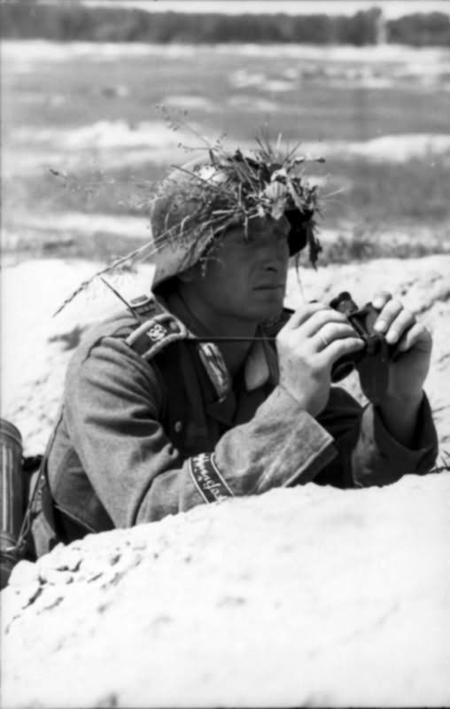 Grossdeutschland 0123 36 Zugfuhrer Herbst der Div