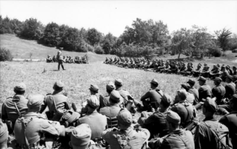 Grossdeutschland 0125 23 Russland Mitte Soldaten der Division