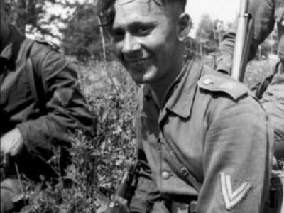Grossdeutschland 0127 22A Obergefreiter der Div